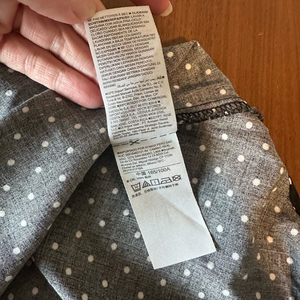 Large Old Navy Black with white polka dots - Picture 9 of 9